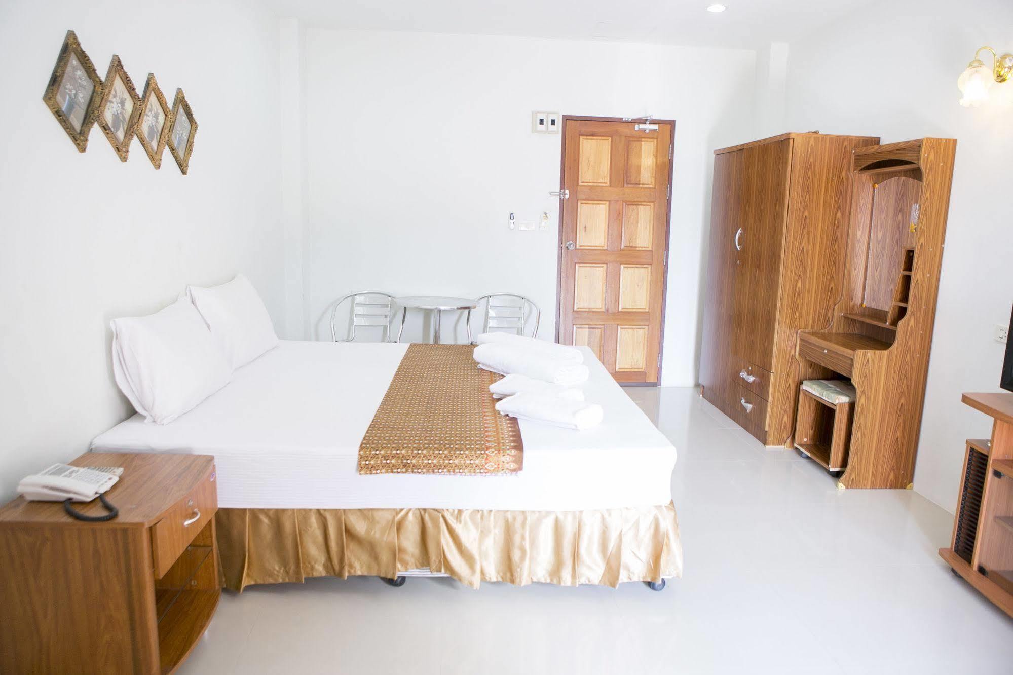 G&B Guesthouse Patong Εξωτερικό φωτογραφία